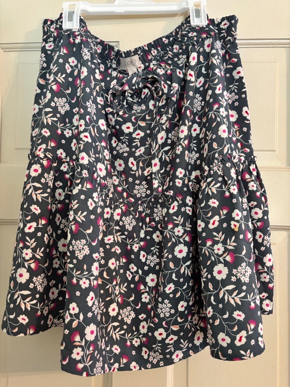 Loft Floral minis skirt Size XL